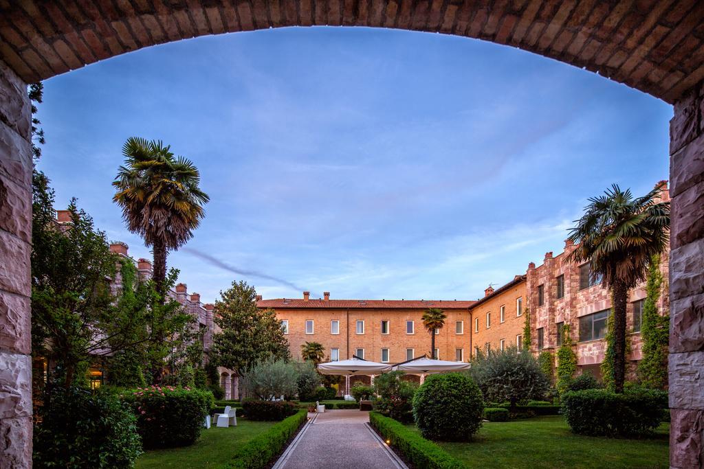 Th Assisi - Hotel Cenacolo Extérieur photo